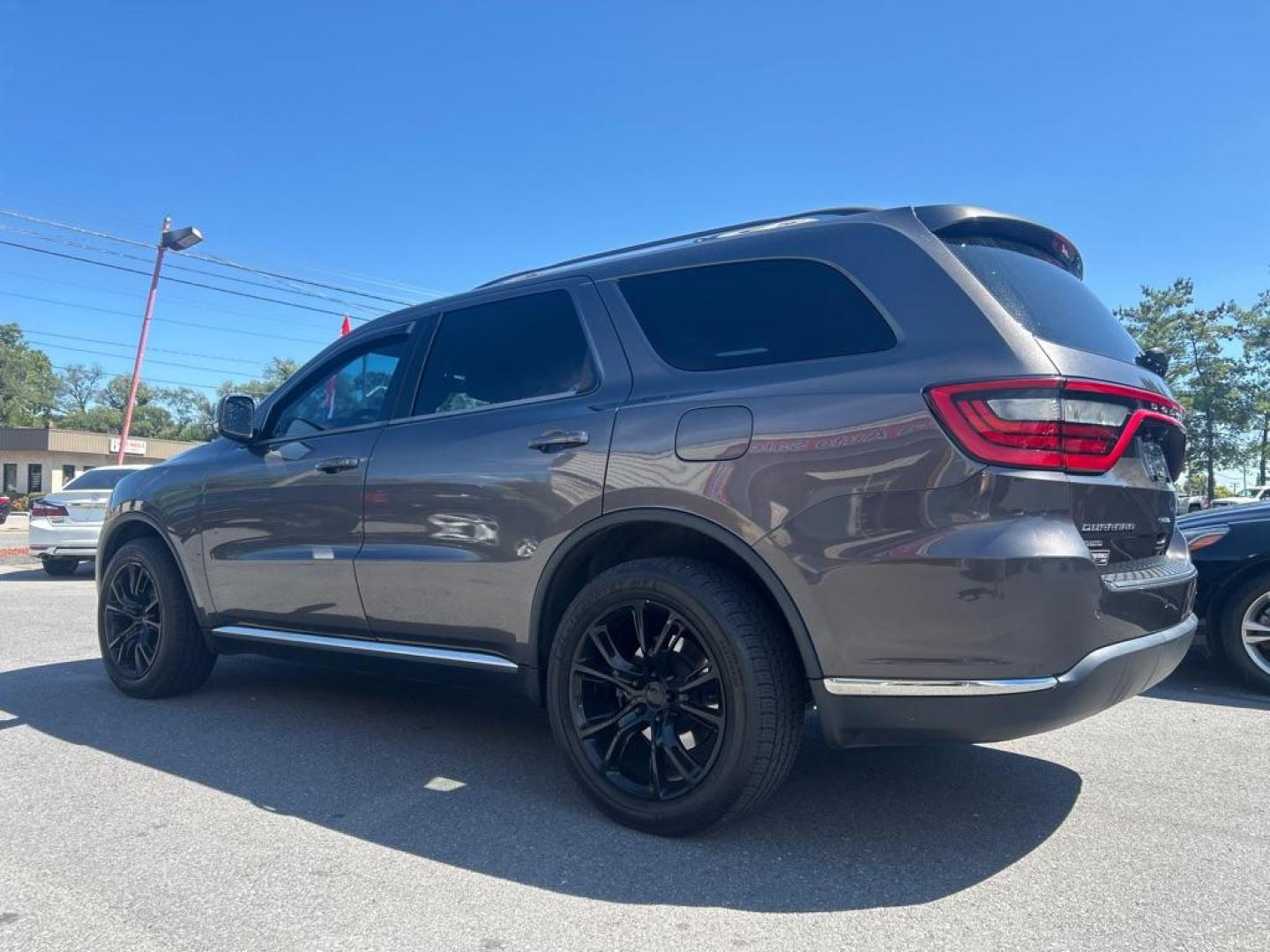 2014 GRAY DODGE DURANGO LIMITED (1C4RDJDG8EC) with an 3.6L engine, Automatic transmission, located at 2514 Williamson Rd NE, Roanoke, VA, 24012, (540) 265-7770, 37.294636, -79.936249 - NO CREDIT CHECK FINANCING WITH ONLY $3500 DOWN PAYMENT!!!! Check out our website www.needausedvehicle.com for our No Credit Check/ In House Financing options!! No Credit Check Available!!! In House Financing Available!!! All Clean Title Vehicles (no Salvaged or flooded vehicles ever on our lot)! - Photo#2