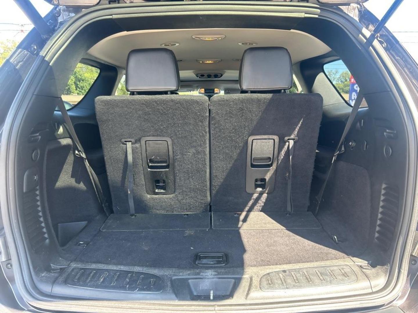 2014 GRAY DODGE DURANGO LIMITED (1C4RDJDG8EC) with an 3.6L engine, Automatic transmission, located at 2514 Williamson Rd NE, Roanoke, VA, 24012, (540) 265-7770, 37.294636, -79.936249 - NO CREDIT CHECK FINANCING WITH ONLY $3500 DOWN PAYMENT!!!! Check out our website www.needausedvehicle.com for our No Credit Check/ In House Financing options!! No Credit Check Available!!! In House Financing Available!!! All Clean Title Vehicles (no Salvaged or flooded vehicles ever on our lot)! - Photo#4