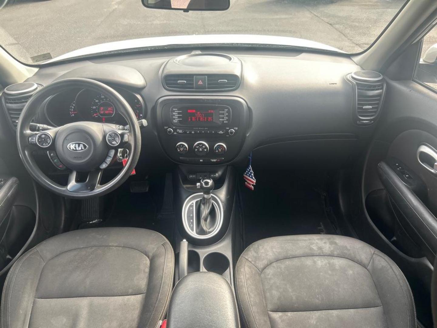 2015 WHITE KIA SOUL + (KNDJP3A53F7) with an 2.0L engine, Automatic transmission, located at 2514 Williamson Rd NE, Roanoke, VA, 24012, (540) 265-7770, 37.294636, -79.936249 - NO CREDIT CHECK FINANCING WITH ONLY $2000 DOWN PAYMENT!!!! Check out our website www.needausedvehicle.com for our No Credit Check/ In House Financing options!! No Credit Check Available!!! In House Financing Available!!! All Clean Title Vehicles (no Salvaged or flooded vehicles ever on our lot)! - Photo#4