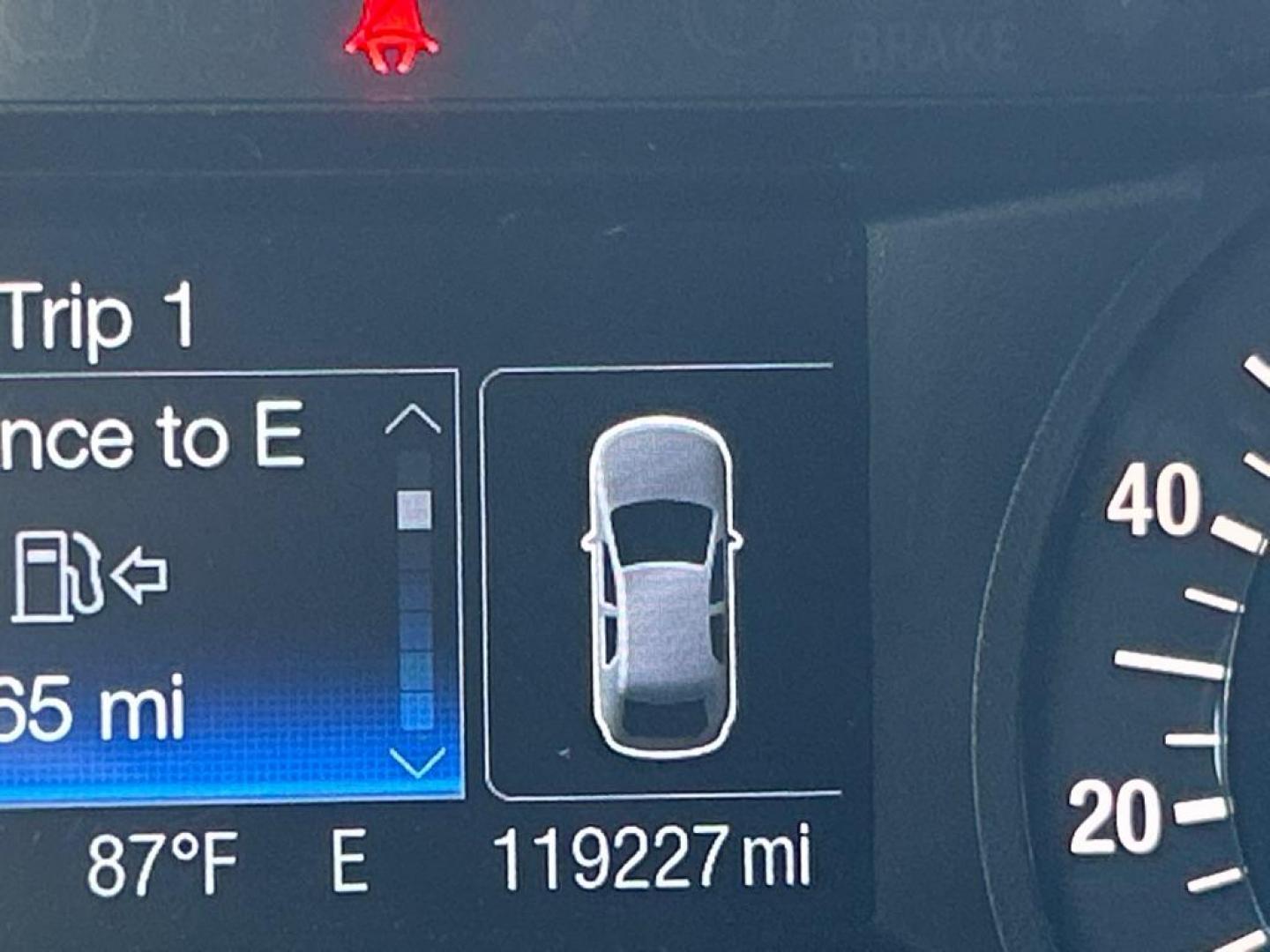 2018 GRAY FORD EDGE SEL (2FMPK4J99JB) with an 2.0L engine, Automatic transmission, located at 2514 Williamson Rd NE, Roanoke, VA, 24012, (540) 265-7770, 37.294636, -79.936249 - NO CREDIT CHECK FINANCING WITH ONLY $4000 DOWN PAYMENT!!!! Check out our website www.needausedvehicle.com for our No Credit Check/ In House Financing options!! No Credit Check Available!!! In House Financing Available!!! All Clean Title Vehicles (no Salvaged or flooded vehicles ever on our lot)! - Photo#8