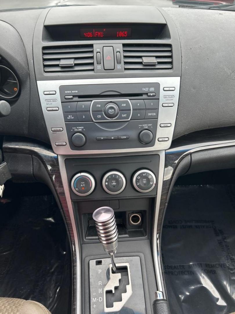 2012 BROWN MAZDA 6 I (1YVHZ8DH2C5) with an 2.5L engine, Automatic transmission, located at 2514 Williamson Rd NE, Roanoke, VA, 24012, (540) 265-7770, 37.294636, -79.936249 - Photo#5