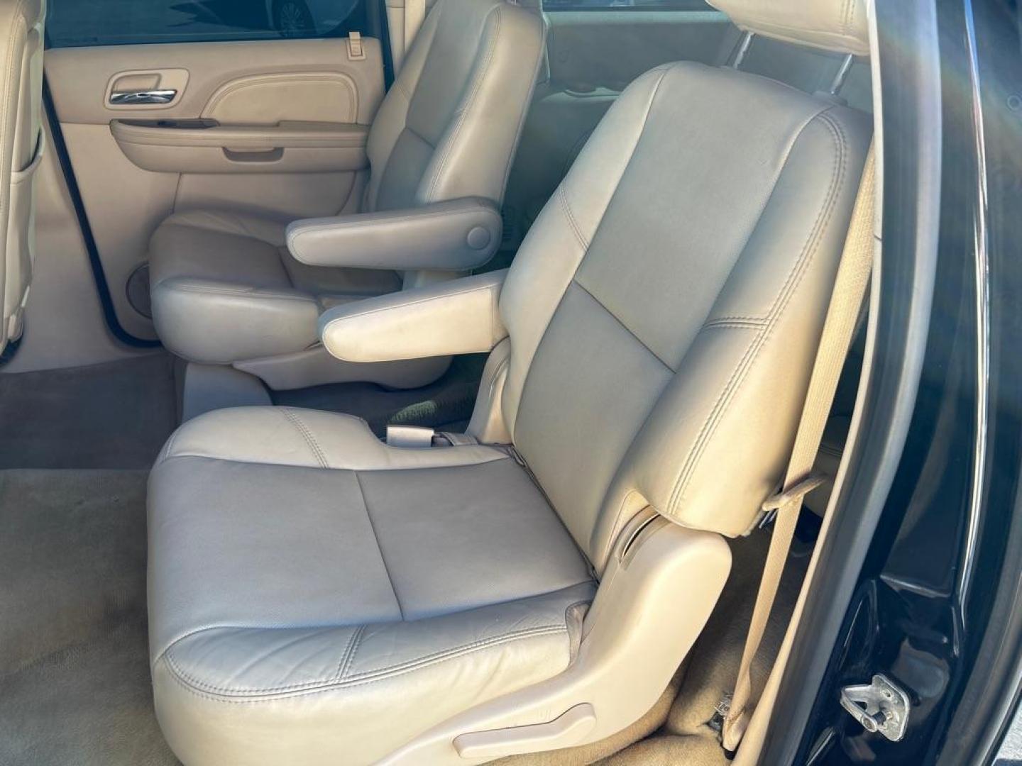 2007 BLACK CADILLAC ESCALADE ESV (1GYFK66887R) with an 6.2L engine, Automatic transmission, located at 2514 Williamson Rd NE, Roanoke, VA, 24012, (540) 265-7770, 37.294636, -79.936249 - NO CREDIT CHECK FINANCING WITH ONLY $3000 DOWN PAYMENT!!!! Check out our website www.needausedvehicle.com for our No Credit Check/ In House Financing options!! No Credit Check Available!!! In House Financing Available!!! All Clean Title Vehicles (no Salvaged or flooded vehicles ever on our lot)! - Photo#7