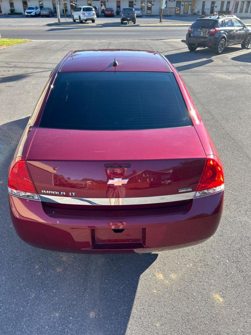 2010 RED CHEVROLET IMPALA LT (2G1WB5EK1A1) with an 3.5L engine, Automatic transmission, located at 2514 Williamson Rd NE, Roanoke, VA, 24012, (540) 265-7770, 37.294636, -79.936249 - Photo#9