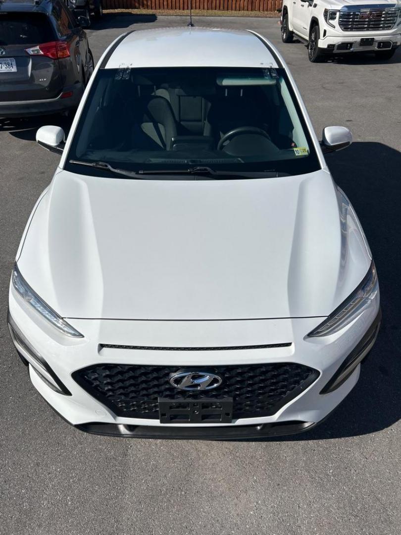 2018 WHITE HYUNDAI KONA SE (KM8K1CAAXJU) with an 2.0L engine, Automatic transmission, located at 2514 Williamson Rd NE, Roanoke, VA, 24012, (540) 265-7770, 37.294636, -79.936249 - NO CREDIT CHECK FINANCING WITH ONLY $3300 DOWN PAYMENT!!!! Check out our website www.needausedvehicle.com for our No Credit Check/ In House Financing options!! No Credit Check Available!!! In House Financing Available!!! All Clean Title Vehicles (no Salvaged or flooded vehicles ever on our lot)! - Photo#10