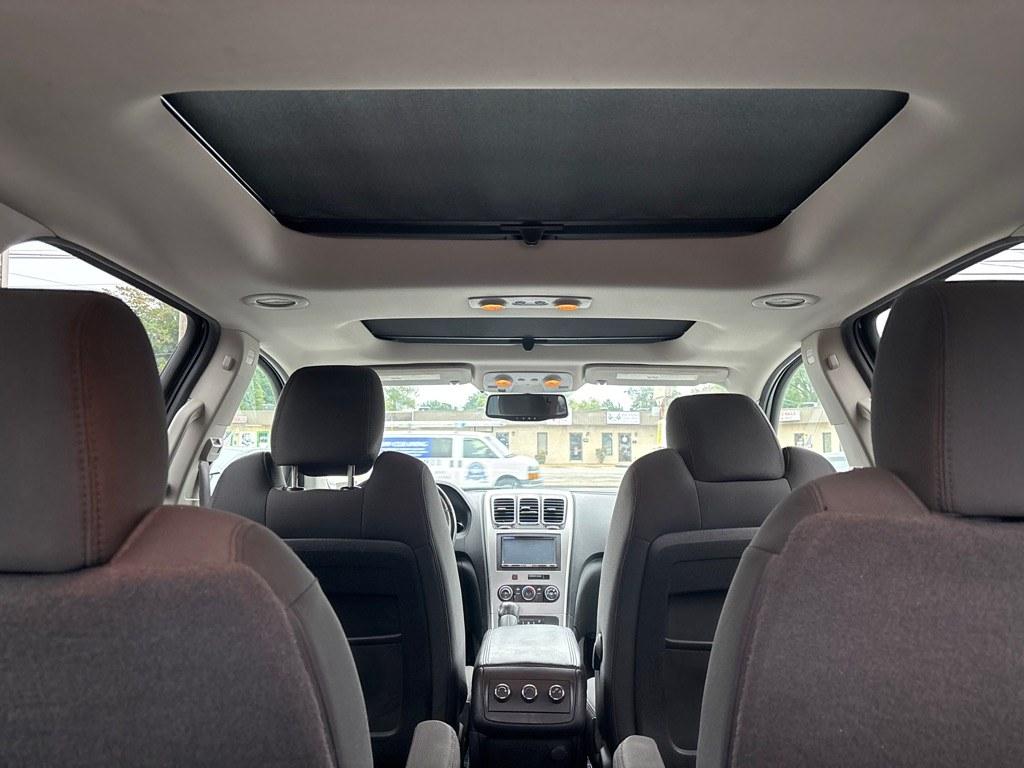 2011 GREEN GMC ACADIA SLE (1GKKVPED7BJ) with an 3.6L engine, Automatic transmission, located at 2514 Williamson Rd NE, Roanoke, VA, 24012, (540) 265-7770, 37.294636, -79.936249 - NO CREDIT CHECK FINANCING WITH ONLY $2000 DOWN PAYMENT!!!! Check out our website www.needausedvehicle.com for our No Credit Check/ In House Financing options!! No Credit Check Available!!! In House Financing Available!!! All Clean Title Vehicles (no Salvaged or flooded vehicles ever on our lot)!- Photo#4