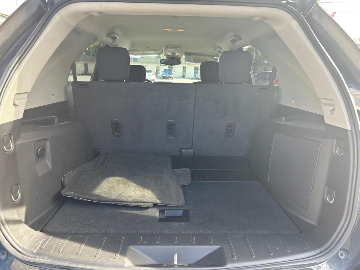 2015 BLACK CHEVROLET EQUINOX LT (2GNFLFEK4F6) with an 2.4L engine, Automatic transmission, located at 2514 Williamson Rd NE, Roanoke, VA, 24012, (540) 265-7770, 37.294636, -79.936249 - NO CREDIT CHECK FINANCING WITH ONLY $2500 DOWN PAYMENT!!!! Check out our website www.needausedvehicle.com for our No Credit Check/ In House Financing options!! No Credit Check Available!!! In House Financing Available!!! All Clean Title Vehicles (no Salvaged or flooded vehicles ever on our lot)! - Photo#4