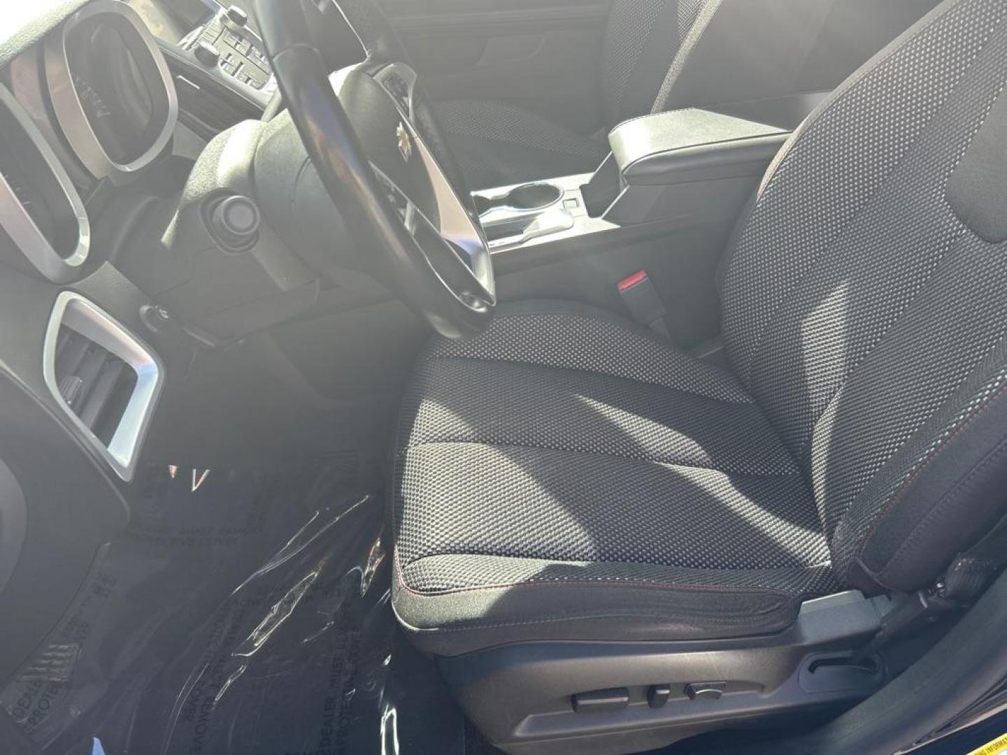 2015 BLACK CHEVROLET EQUINOX LT (2GNFLFEK4F6) with an 2.4L engine, Automatic transmission, located at 2514 Williamson Rd NE, Roanoke, VA, 24012, (540) 265-7770, 37.294636, -79.936249 - NO CREDIT CHECK FINANCING WITH ONLY $2500 DOWN PAYMENT!!!! Check out our website www.needausedvehicle.com for our No Credit Check/ In House Financing options!! No Credit Check Available!!! In House Financing Available!!! All Clean Title Vehicles (no Salvaged or flooded vehicles ever on our lot)! - Photo#7