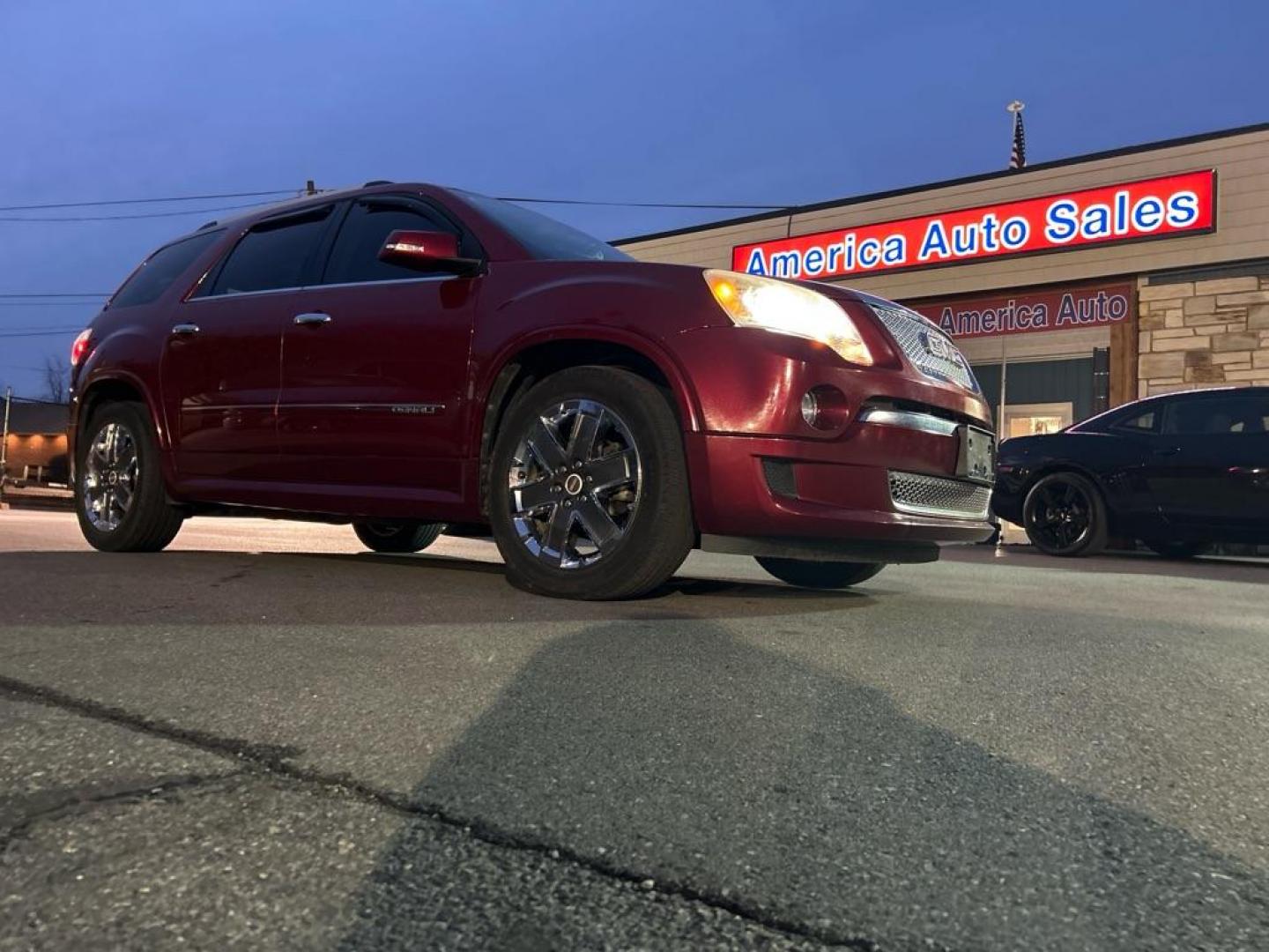 2011 RED GMC ACADIA DENALI (1GKKVTED7BJ) with an 3.6L engine, Automatic transmission, located at 2514 Williamson Rd NE, Roanoke, VA, 24012, (540) 265-7770, 37.294636, -79.936249 - NO CREDIT CHECK FINANCING WITH ONLY $3300 DOWN PAYMENT!!!! Check out our website www.needausedvehicle.com for our No Credit Check/ In House Financing options!! No Credit Check Available!!! In House Financing Available!!! All Clean Title Vehicles (no Salvaged or flooded vehicles ever on our lot)! - Photo#1