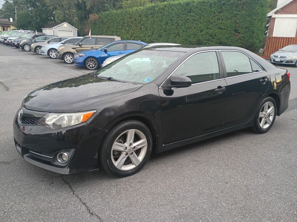 2014 BLACK TOYOTA CAMRY L (4T1BF1FK3EU) with an 2.5L engine, Automatic transmission, located at 2514 Williamson Rd NE, Roanoke, VA, 24012, (540) 265-7770, 37.294636, -79.936249- Photo#4