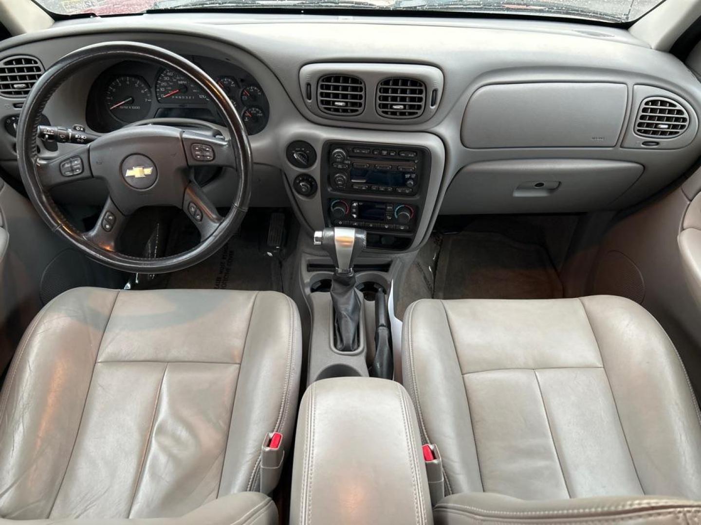 2008 RED CHEVROLET TRAILBLAZER LS (1GNDT13S782) with an 4.2L engine, Automatic transmission, located at 2514 Williamson Rd NE, Roanoke, VA, 24012, (540) 265-7770, 37.294636, -79.936249 - Photo#2