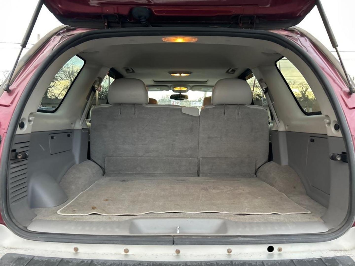 2008 RED CHEVROLET TRAILBLAZER LS (1GNDT13S782) with an 4.2L engine, Automatic transmission, located at 2514 Williamson Rd NE, Roanoke, VA, 24012, (540) 265-7770, 37.294636, -79.936249 - Photo#6
