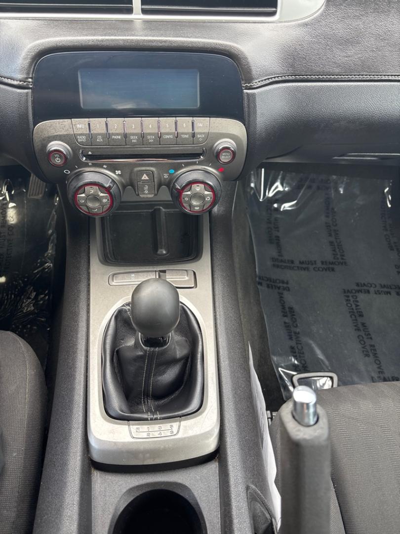 2012 SILVER CHEVROLET CAMARO LS (2G1FE1E3XC9) with an 3.6L engine, 6-Speed Manual transmission, located at 2514 Williamson Rd NE, Roanoke, VA, 24012, (540) 265-7770, 37.294636, -79.936249 - NO CREDIT CHECK FINANCING WITH ONLY $2200 DOWN PAYMENT!!!! Check out our website www.needausedvehicle.com for our No Credit Check/ In House Financing options!! No Credit Check Available!!! In House Financing Available!!! All Clean Title Vehicles (no Salvaged or flooded vehicles ever on our lot)!- Photo#3