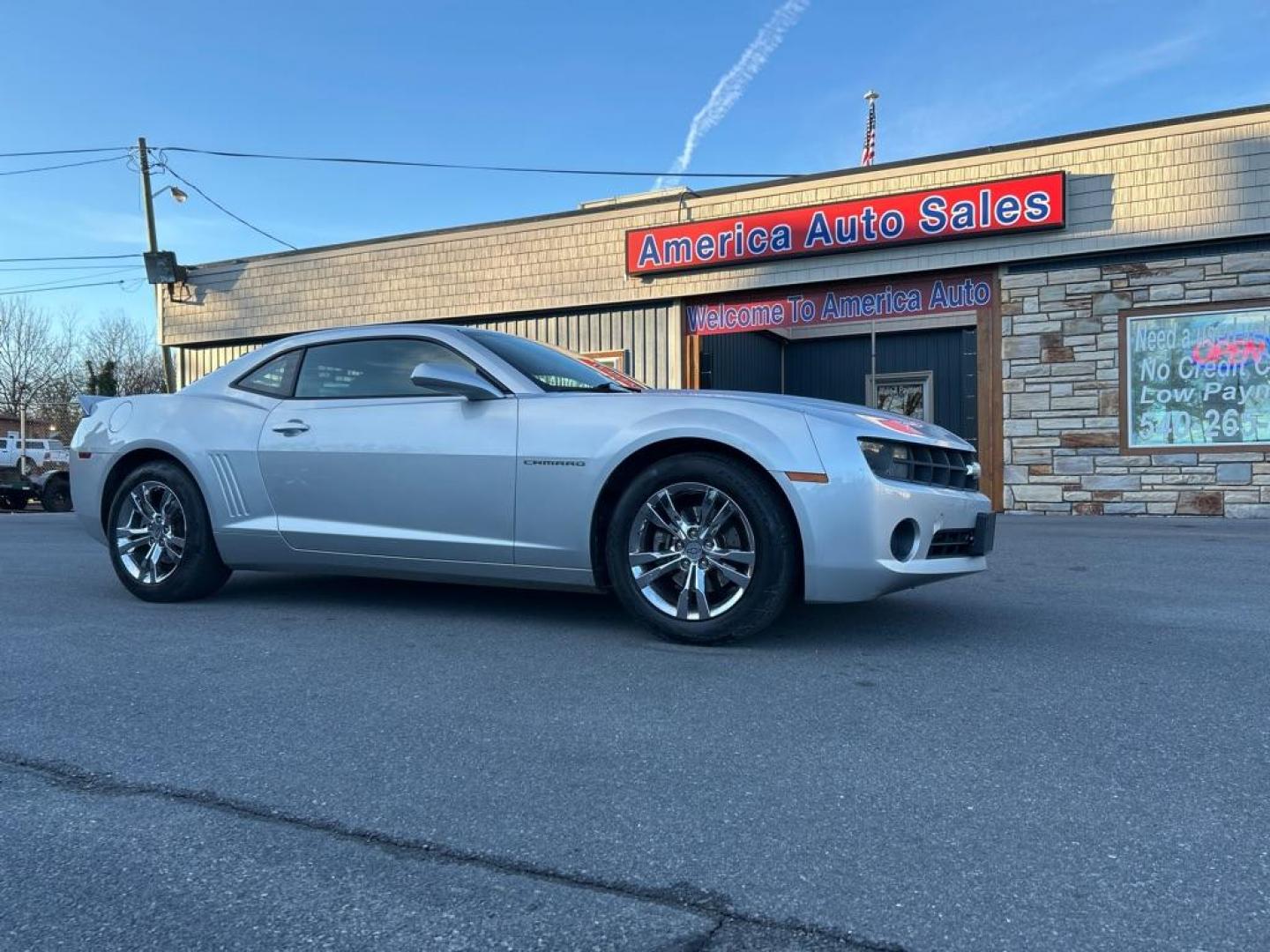2012 SILVER CHEVROLET CAMARO LS (2G1FE1E3XC9) with an 3.6L engine, 6-Speed Manual transmission, located at 2514 Williamson Rd NE, Roanoke, VA, 24012, (540) 265-7770, 37.294636, -79.936249 - NO CREDIT CHECK FINANCING WITH ONLY $2700 DOWN PAYMENT!!!! Check out our website www.needausedvehicle.com for our No Credit Check/ In House Financing options!! No Credit Check Available!!! In House Financing Available!!! All Clean Title Vehicles (no Salvaged or flooded vehicles ever on our lot)! - Photo#0