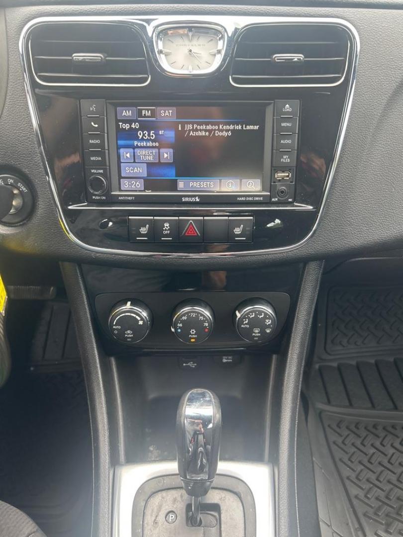 2014 SILVER CHRYSLER 200 TOURING (1C3CCBBB0EN) with an 2.4L engine, Automatic transmission, located at 2514 Williamson Rd NE, Roanoke, VA, 24012, (540) 265-7770, 37.294636, -79.936249 - Photo#7