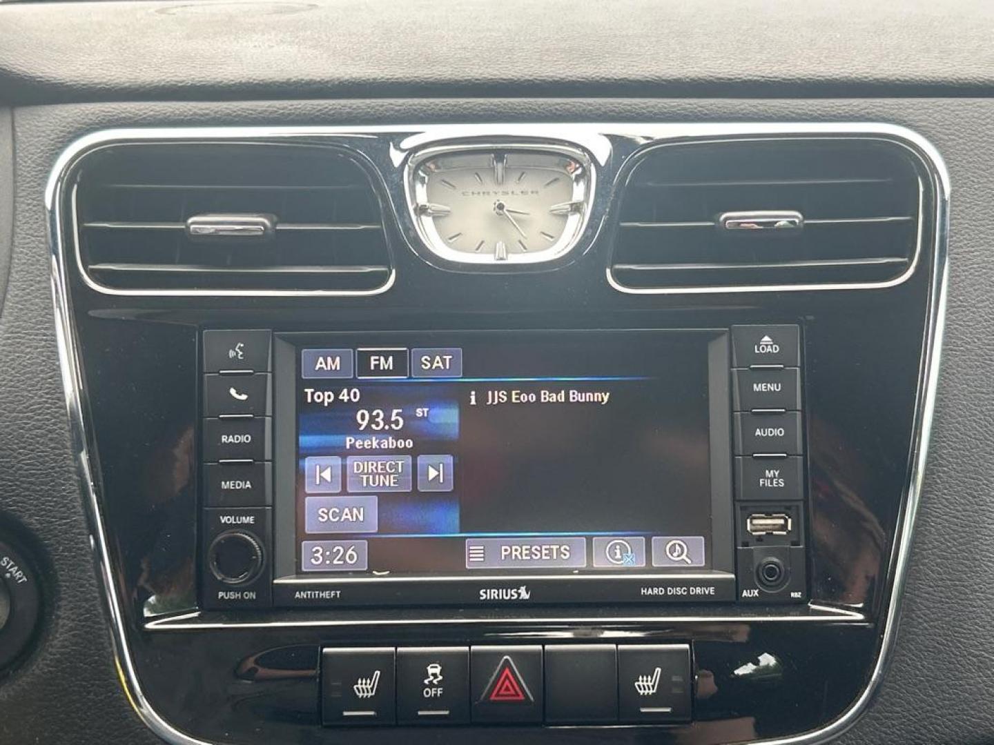 2014 SILVER CHRYSLER 200 TOURING (1C3CCBBB0EN) with an 2.4L engine, Automatic transmission, located at 2514 Williamson Rd NE, Roanoke, VA, 24012, (540) 265-7770, 37.294636, -79.936249 - Photo#10