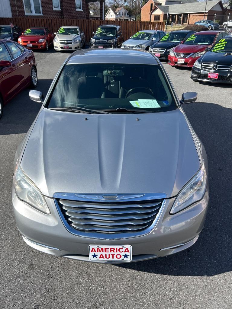 2014 SILVER CHRYSLER 200 TOURING (1C3CCBBB0EN) with an 2.4L engine, Automatic transmission, located at 2514 Williamson Rd NE, Roanoke, VA, 24012, (540) 265-7770, 37.294636, -79.936249 - NO CREDIT CHECK FINANCING WITH ONLY $1150 DOWN PAYMENT!!!! Check out our website www.needausedvehicle.com for our No Credit Check/ In House Financing options!! No Credit Check Available!!! In House Financing Available!!! All Clean Title Vehicles (no Salvaged or flooded vehicles ever on our lot)! - Photo#1