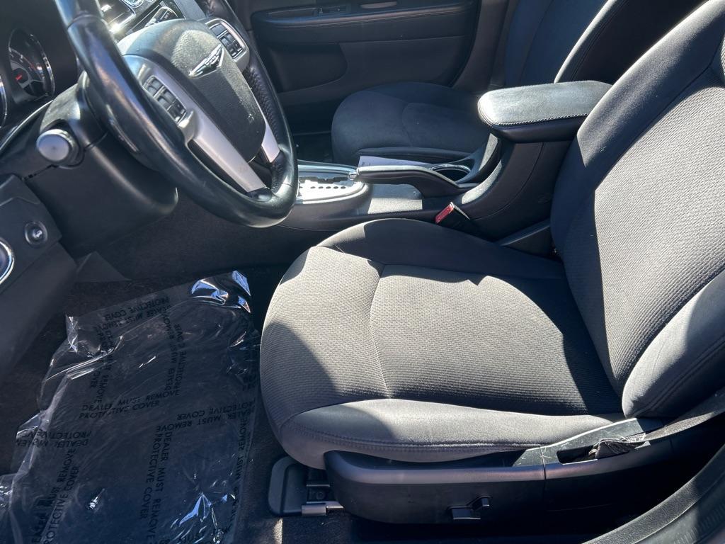 2014 SILVER CHRYSLER 200 TOURING (1C3CCBBB0EN) with an 2.4L engine, Automatic transmission, located at 2514 Williamson Rd NE, Roanoke, VA, 24012, (540) 265-7770, 37.294636, -79.936249 - NO CREDIT CHECK FINANCING WITH ONLY $1150 DOWN PAYMENT!!!! Check out our website www.needausedvehicle.com for our No Credit Check/ In House Financing options!! No Credit Check Available!!! In House Financing Available!!! All Clean Title Vehicles (no Salvaged or flooded vehicles ever on our lot)! - Photo#6