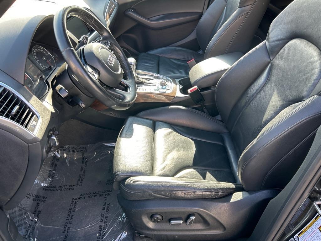 2016 BLACK AUDI Q5 PREMIUM PLUS S-LINE (WA1D7AFP2GA) with an 3.0L engine, Automatic transmission, located at 2514 Williamson Rd NE, Roanoke, VA, 24012, (540) 265-7770, 37.294636, -79.936249 - NO CREDIT CHECK FINANCING WITH ONLY $3800 DOWN PAYMENT!!!! Check out our website www.needausedvehicle.com for our No Credit Check/ In House Financing options!! No Credit Check Available!!! In House Financing Available!!! All Clean Title Vehicles (no Salvaged or flooded vehicles ever on our lot)! - Photo#6