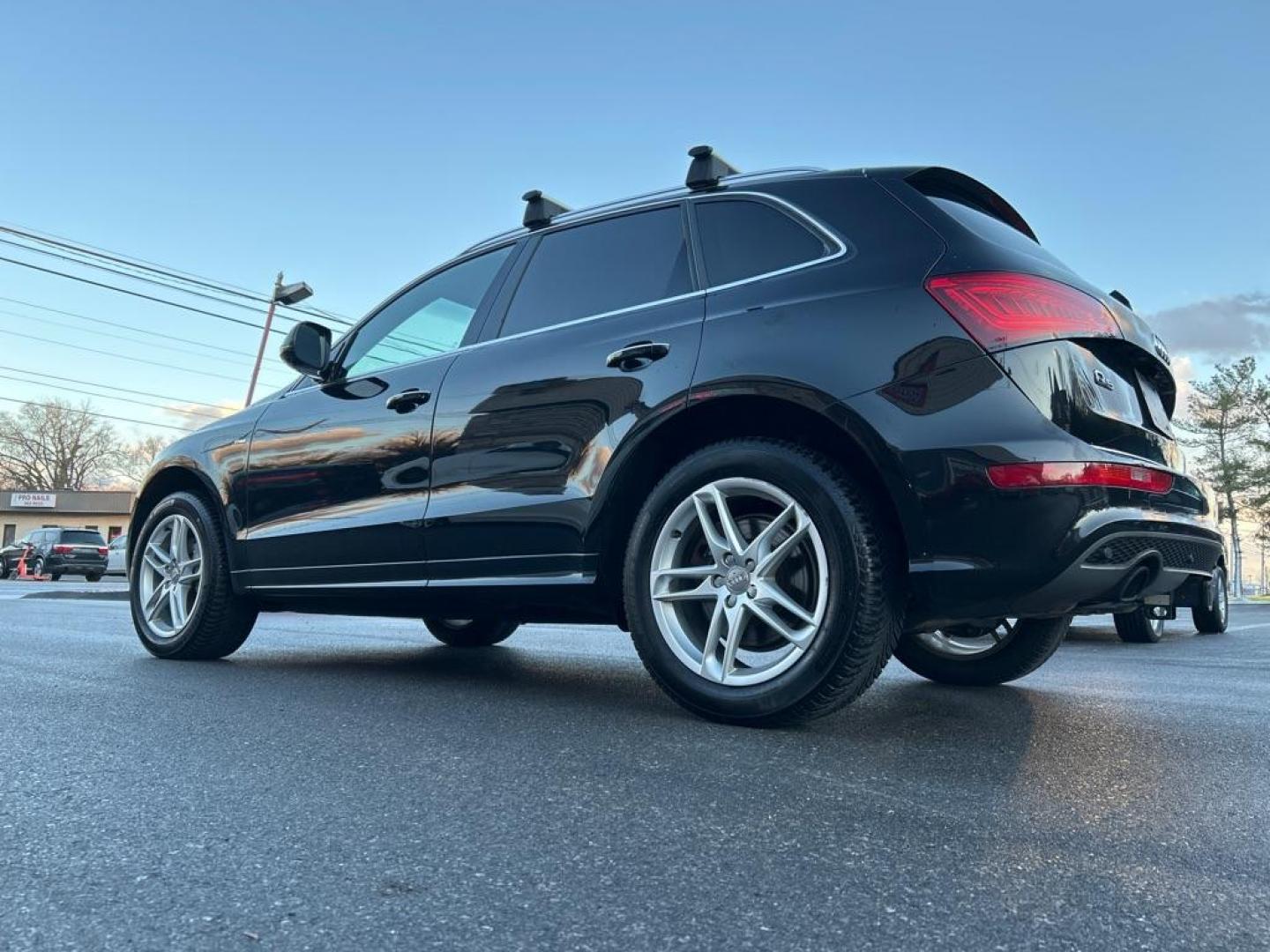 2016 BLACK AUDI Q5 PREMIUM PLUS S-LINE (WA1D7AFP2GA) with an 3.0L engine, Automatic transmission, located at 2514 Williamson Rd NE, Roanoke, VA, 24012, (540) 265-7770, 37.294636, -79.936249 - Photo#1