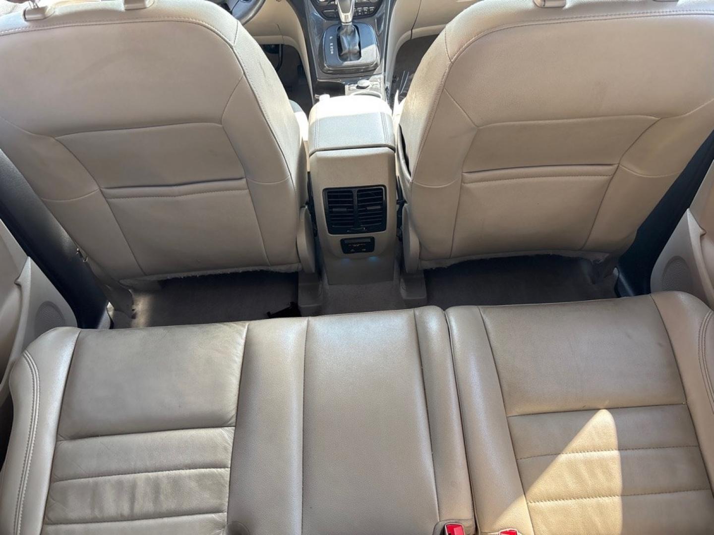 2015 BLUE FORD ESCAPE TITANIUM (1FMCU9J93FU) with an 2.0L engine, Automatic transmission, located at 2514 Williamson Rd NE, Roanoke, VA, 24012, (540) 265-7770, 37.294636, -79.936249 - NO CREDIT CHECK FINANCING WITH ONLY $2500 DOWN PAYMENT!!!! Check out our website www.needausedvehicle.com for our No Credit Check/ In House Financing options!! No Credit Check Available!!! In House Financing Available!!! All Clean Title Vehicles (no Salvaged or flooded vehicles ever on our lot)!- Photo#5