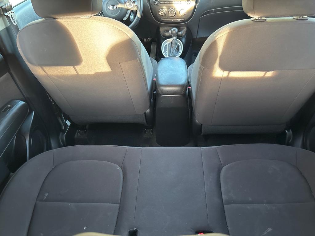 2016 GRAY KIA SOUL (KNDJN2A2XG7) with an 1.6L engine, Automatic transmission, located at 2514 Williamson Rd NE, Roanoke, VA, 24012, (540) 265-7770, 37.294636, -79.936249- Photo#3