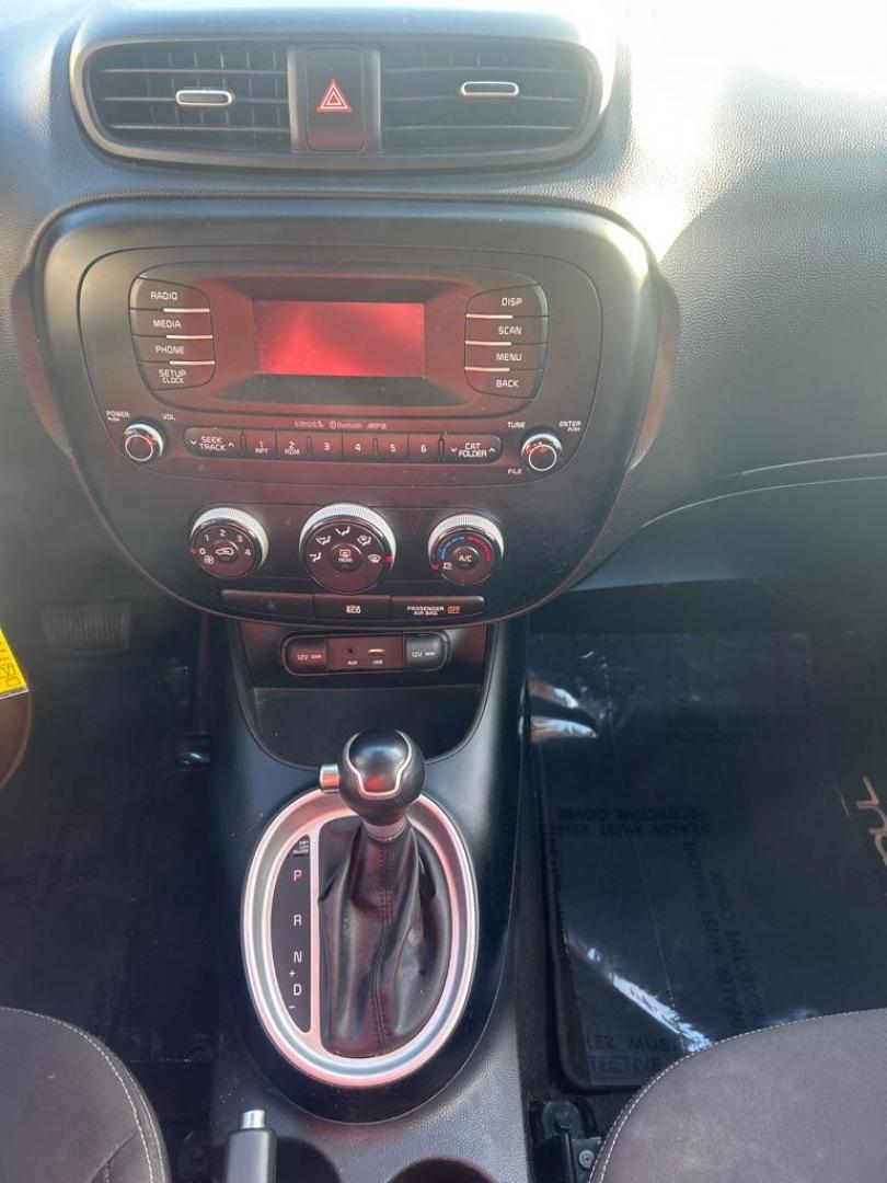 2016 GRAY KIA SOUL 4D Sedan (KNDJN2A2XG7) with an 1.6L engine, Automatic transmission, located at 2514 Williamson Rd NE, Roanoke, VA, 24012, (540) 265-7770, 37.294636, -79.936249 - Photo#7