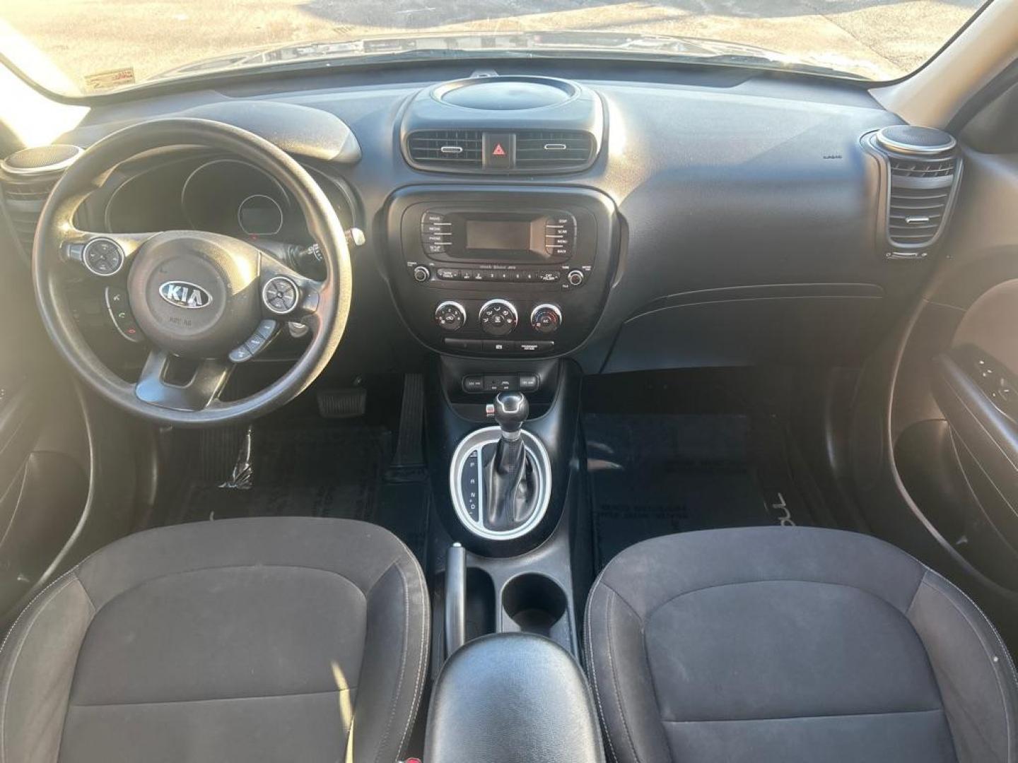 2016 GRAY KIA SOUL 4D Sedan (KNDJN2A2XG7) with an 1.6L engine, Automatic transmission, located at 2514 Williamson Rd NE, Roanoke, VA, 24012, (540) 265-7770, 37.294636, -79.936249 - Photo#5
