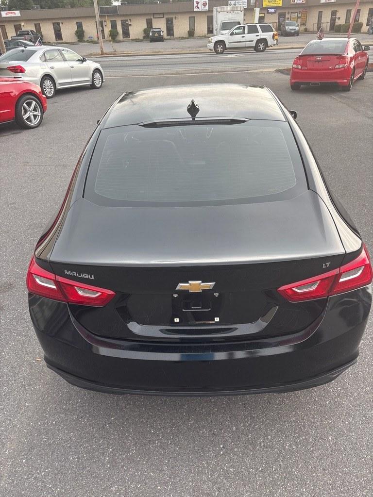 2016 BLACK CHEVROLET MALIBU LT (1G1ZE5ST5GF) with an 1.5L engine, Automatic transmission, located at 2514 Williamson Rd NE, Roanoke, VA, 24012, (540) 265-7770, 37.294636, -79.936249 - NO CREDIT CHECK FINANCING WITH ONLY $3000 DOWN PAYMENT!!!! Check out our website www.needausedvehicle.com for our No Credit Check/ In House Financing options!! No Credit Check Available!!! In House Financing Available!!! All Clean Title Vehicles (no Salvaged or flooded vehicles ever on our lot)!- Photo#3