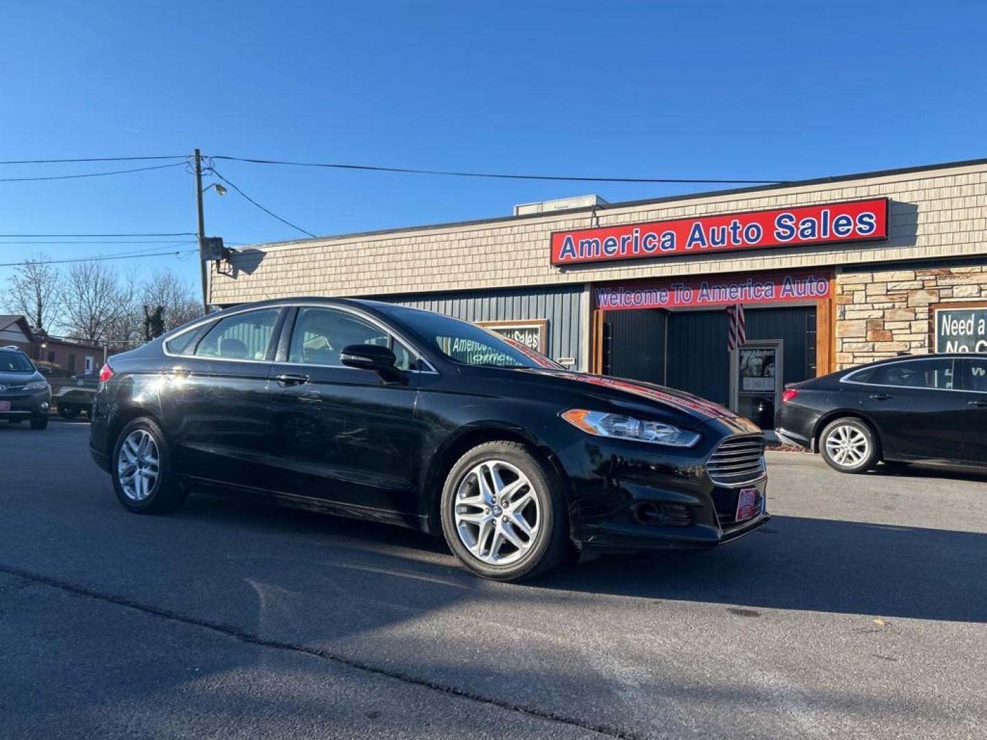 2016 BLACK FORD FUSION TITANIUM (3FA6P0K9XGR) with an 2.0L engine, Automatic transmission, located at 2514 Williamson Rd NE, Roanoke, VA, 24012, (540) 265-7770, 37.294636, -79.936249 - Photo#0