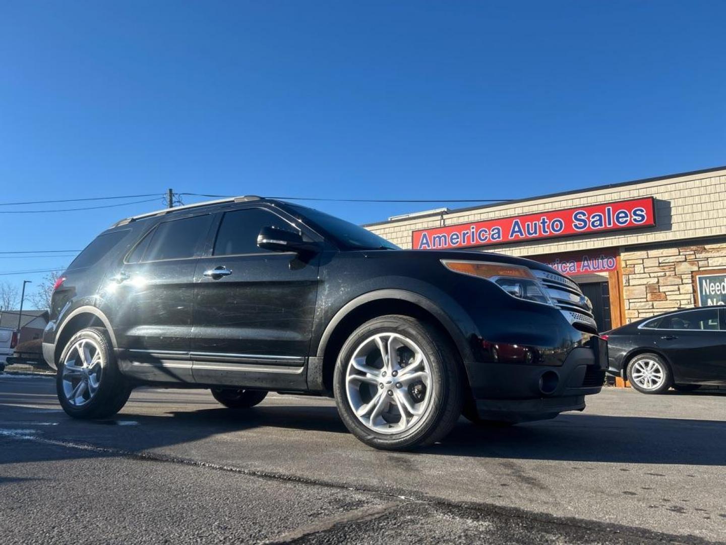 2013 BLACK FORD EXPLORER XLT (1FM5K8D83DG) with an 3.5L engine, Automatic transmission, located at 2514 Williamson Rd NE, Roanoke, VA, 24012, (540) 265-7770, 37.294636, -79.936249 - Photo#0