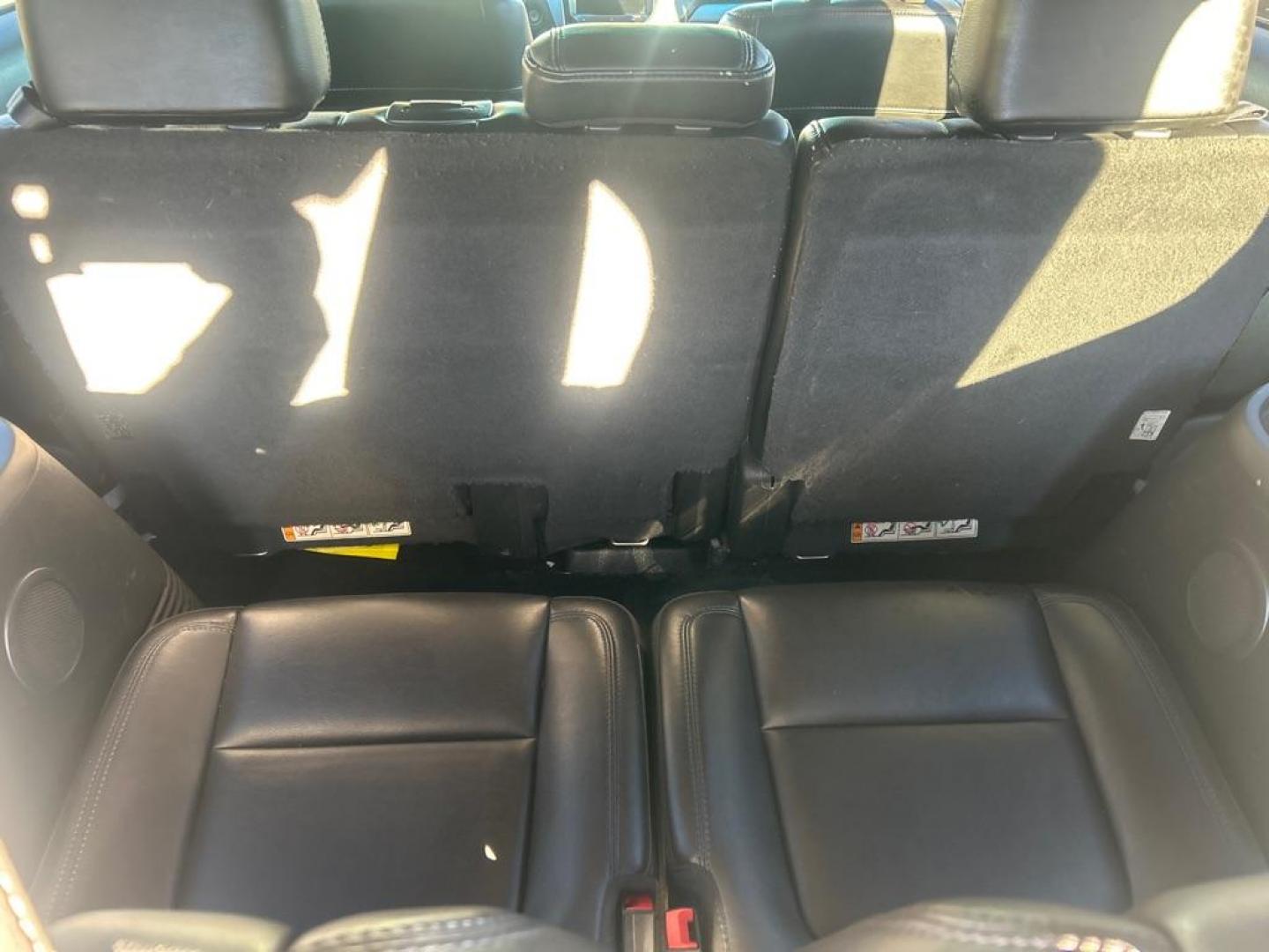 2013 BLACK FORD EXPLORER XLT (1FM5K8D83DG) with an 3.5L engine, Automatic transmission, located at 2514 Williamson Rd NE, Roanoke, VA, 24012, (540) 265-7770, 37.294636, -79.936249 - Photo#3