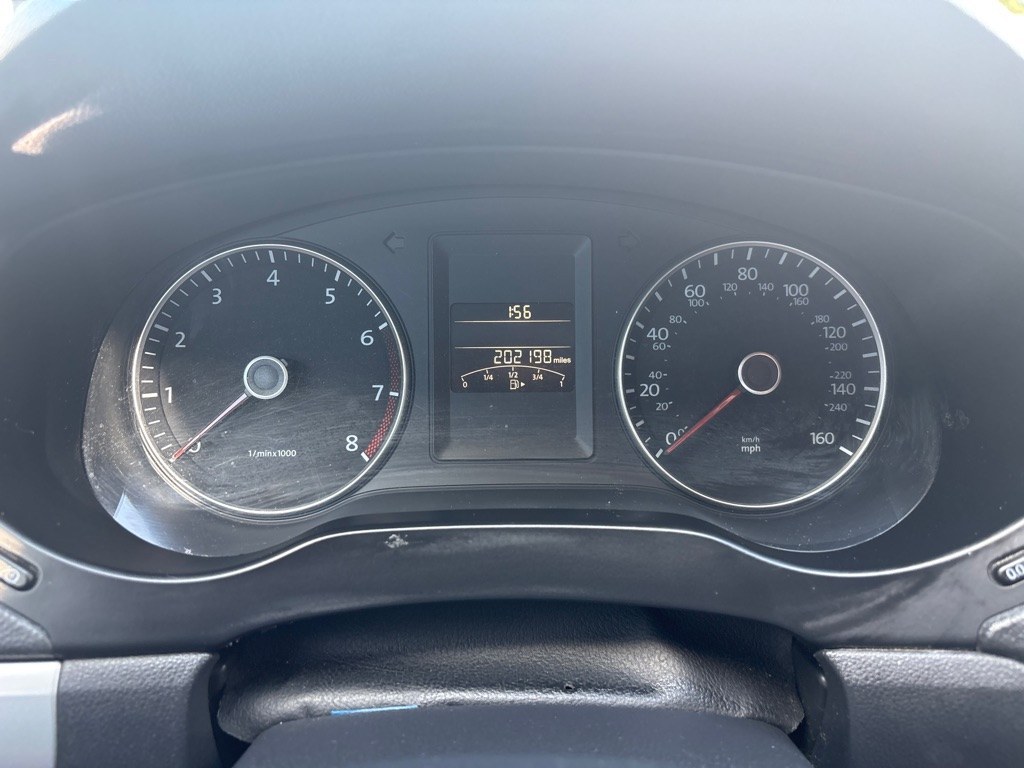 2013 SILVER VOLKSWAGEN JETTA SE (3VWDX7AJXDM) with an 2.5L engine, Automatic transmission, located at 2514 Williamson Rd NE, Roanoke, VA, 24012, (540) 265-7770, 37.294636, -79.936249 - NO CREDIT CHECK FINANCING WITH ONLY $1700 DOWN PAYMENT!!!! Check out our website www.needausedvehicle.com for our No Credit Check/ In House Financing options!! No Credit Check Available!!! In House Financing Available!!! All Clean Title Vehicles (no Salvaged or flooded vehicles ever on our lot)!- Photo#7