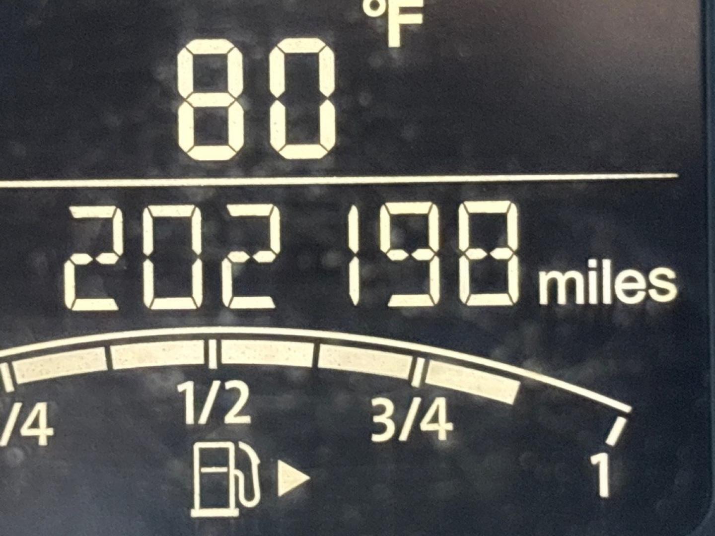 2013 SILVER VOLKSWAGEN JETTA SE (3VWDX7AJXDM) with an 2.5L engine, Automatic transmission, located at 2514 Williamson Rd NE, Roanoke, VA, 24012, (540) 265-7770, 37.294636, -79.936249 - NO CREDIT CHECK FINANCING WITH ONLY $1700 DOWN PAYMENT!!!! Check out our website www.needausedvehicle.com for our No Credit Check/ In House Financing options!! No Credit Check Available!!! In House Financing Available!!! All Clean Title Vehicles (no Salvaged or flooded vehicles ever on our lot)!- Photo#9