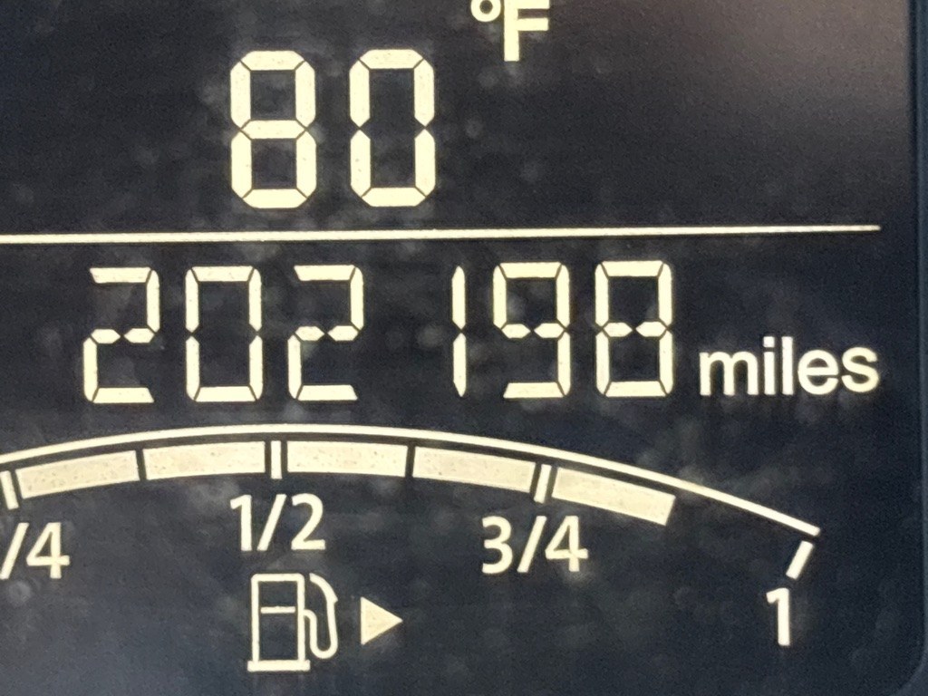 2013 SILVER VOLKSWAGEN JETTA SE (3VWDX7AJXDM) with an 2.5L engine, Automatic transmission, located at 2514 Williamson Rd NE, Roanoke, VA, 24012, (540) 265-7770, 37.294636, -79.936249 - NO CREDIT CHECK FINANCING WITH ONLY $1700 DOWN PAYMENT!!!! Check out our website www.needausedvehicle.com for our No Credit Check/ In House Financing options!! No Credit Check Available!!! In House Financing Available!!! All Clean Title Vehicles (no Salvaged or flooded vehicles ever on our lot)!- Photo#9