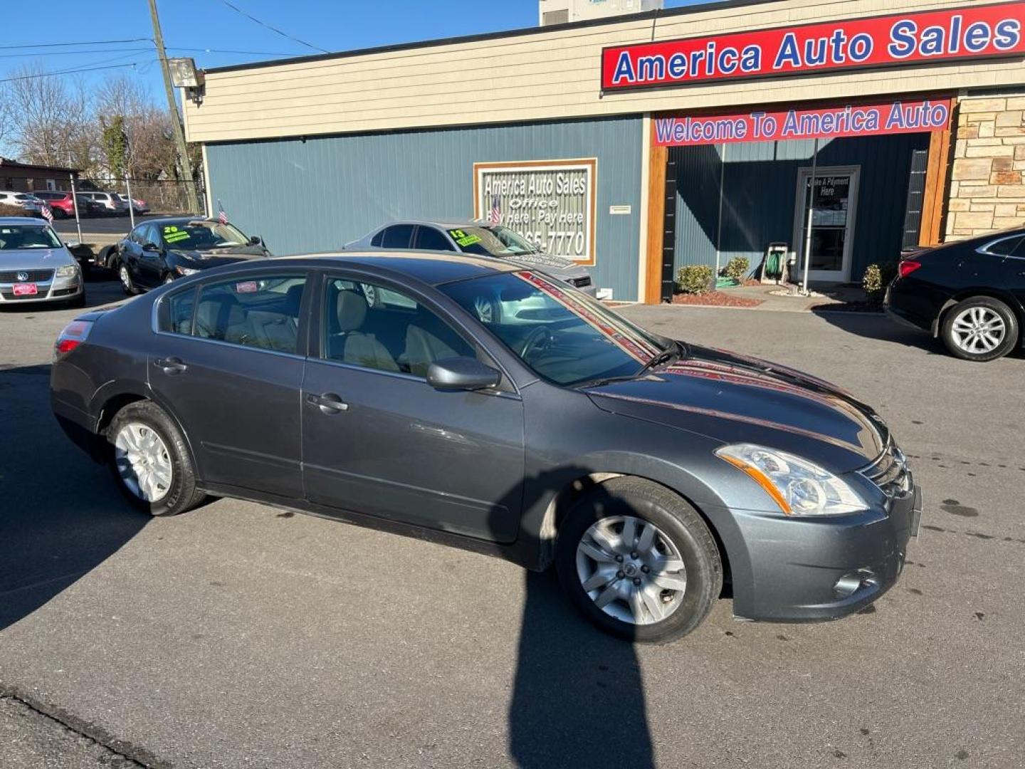 2012 GRAY NISSAN ALTIMA BASE (1N4AL2AP3CC) with an 2.5L engine, Continuously Variable transmission, located at 2514 Williamson Rd NE, Roanoke, VA, 24012, (540) 265-7770, 37.294636, -79.936249 - Photo#0