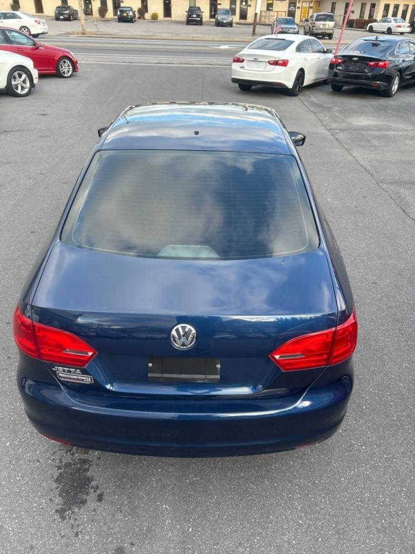 2014 BLUE VOLKSWAGEN JETTA BASE (3VW2K7AJ2EM) with an 2.0L engine, Automatic transmission, located at 2514 Williamson Rd NE, Roanoke, VA, 24012, (540) 265-7770, 37.294636, -79.936249 - NO CREDIT CHECK FINANCING WITH ONLY $1800 DOWN PAYMENT!!!! Check out our website www.needausedvehicle.com for our No Credit Check/ In House Financing options!! No Credit Check Available!!! In House Financing Available!!! All Clean Title Vehicles (no Salvaged or flooded vehicles ever on our lot)! - Photo#3