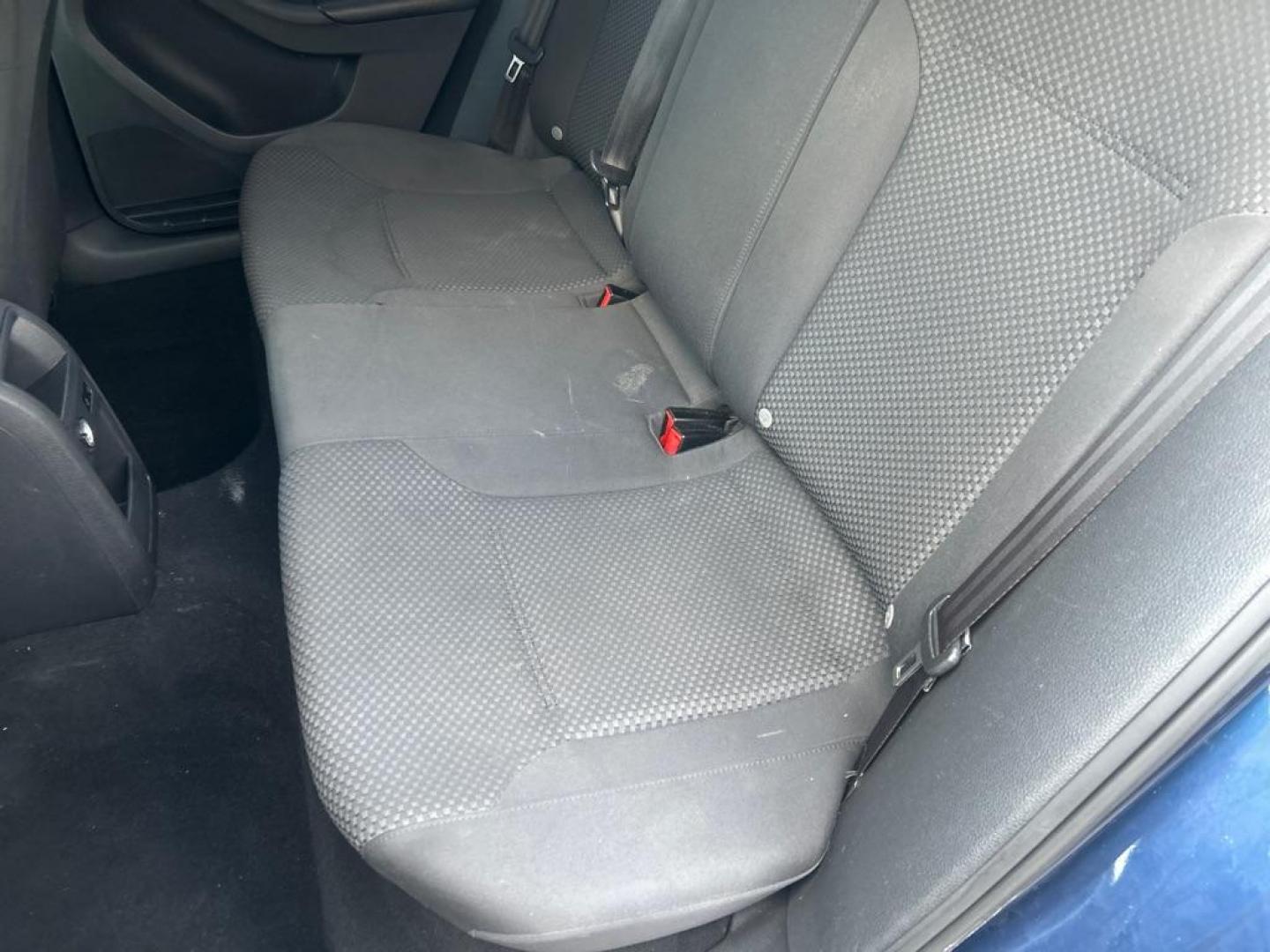 2014 BLUE VOLKSWAGEN JETTA BASE (3VW2K7AJ2EM) with an 2.0L engine, Automatic transmission, located at 2514 Williamson Rd NE, Roanoke, VA, 24012, (540) 265-7770, 37.294636, -79.936249 - NO CREDIT CHECK FINANCING WITH ONLY $1800 DOWN PAYMENT!!!! Check out our website www.needausedvehicle.com for our No Credit Check/ In House Financing options!! No Credit Check Available!!! In House Financing Available!!! All Clean Title Vehicles (no Salvaged or flooded vehicles ever on our lot)! - Photo#4