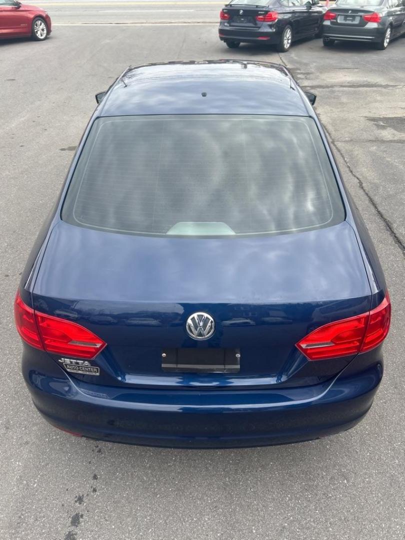 2014 BLUE VOLKSWAGEN JETTA BASE (3VW2K7AJ2EM) with an 2.0L engine, Automatic transmission, located at 2514 Williamson Rd NE, Roanoke, VA, 24012, (540) 265-7770, 37.294636, -79.936249 - Photo#9
