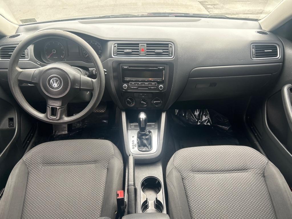 2014 BLUE VOLKSWAGEN JETTA BASE (3VW2K7AJ2EM) with an 2.0L engine, Automatic transmission, located at 2514 Williamson Rd NE, Roanoke, VA, 24012, (540) 265-7770, 37.294636, -79.936249 - NO CREDIT CHECK FINANCING WITH ONLY $1800 DOWN PAYMENT!!!! Check out our website www.needausedvehicle.com for our No Credit Check/ In House Financing options!! No Credit Check Available!!! In House Financing Available!!! All Clean Title Vehicles (no Salvaged or flooded vehicles ever on our lot)! - Photo#3