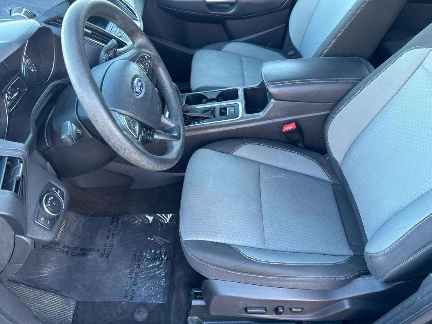 2019 GRAY FORD ESCAPE SE (1FMCU0GD2KU) with an 1.5L engine, Automatic transmission, located at 2514 Williamson Rd NE, Roanoke, VA, 24012, (540) 265-7770, 37.294636, -79.936249 - NO CREDIT CHECK FINANCING WITH ONLY $3700 DOWN PAYMENT!!!! Check out our website www.needausedvehicle.com for our No Credit Check/ In House Financing options!! No Credit Check Available!!! In House Financing Available!!! All Clean Title Vehicles (no Salvaged or flooded vehicles ever on our lot)! - Photo#6