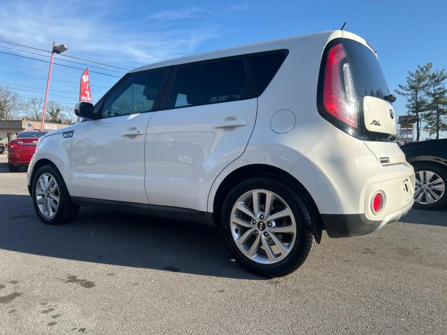 2017 WHITE KIA SOUL + (KNDJP3A56H7) with an 2.0L engine, Automatic transmission, located at 2514 Williamson Rd NE, Roanoke, VA, 24012, (540) 265-7770, 37.294636, -79.936249 - NO CREDIT CHECK FINANCING WITH ONLY $2700 DOWN PAYMENT!!!! Check out our website www.needausedvehicle.com for our No Credit Check/ In House Financing options!! No Credit Check Available!!! In House Financing Available!!! All Clean Title Vehicles (no Salvaged or flooded vehicles ever on our lot)! - Photo#1