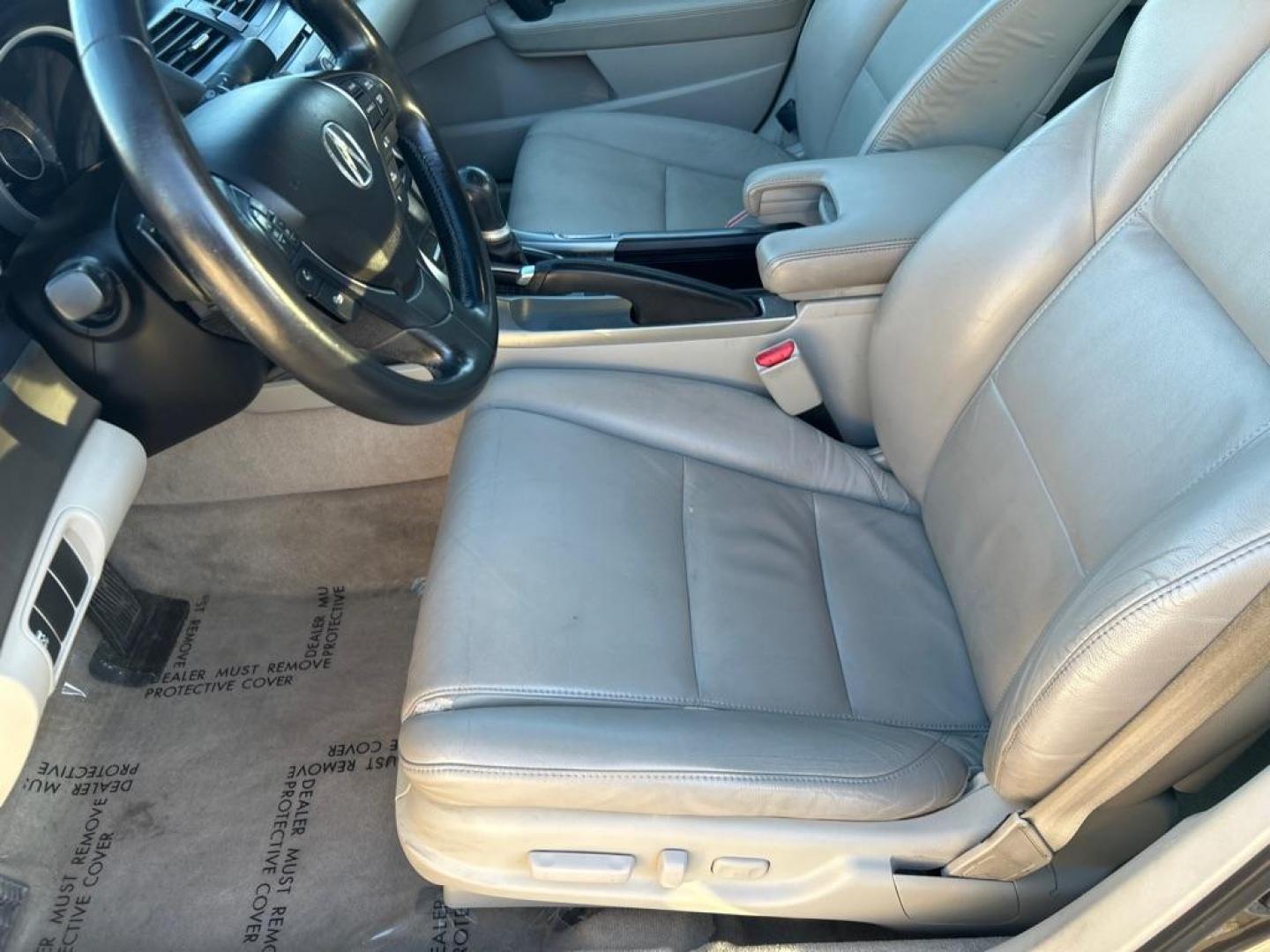 2011 GRAY ACURA TL (19UUA8F23BA) with an 3.5L engine, Automatic transmission, located at 2514 Williamson Rd NE, Roanoke, VA, 24012, (540) 265-7770, 37.294636, -79.936249 - Photo#4