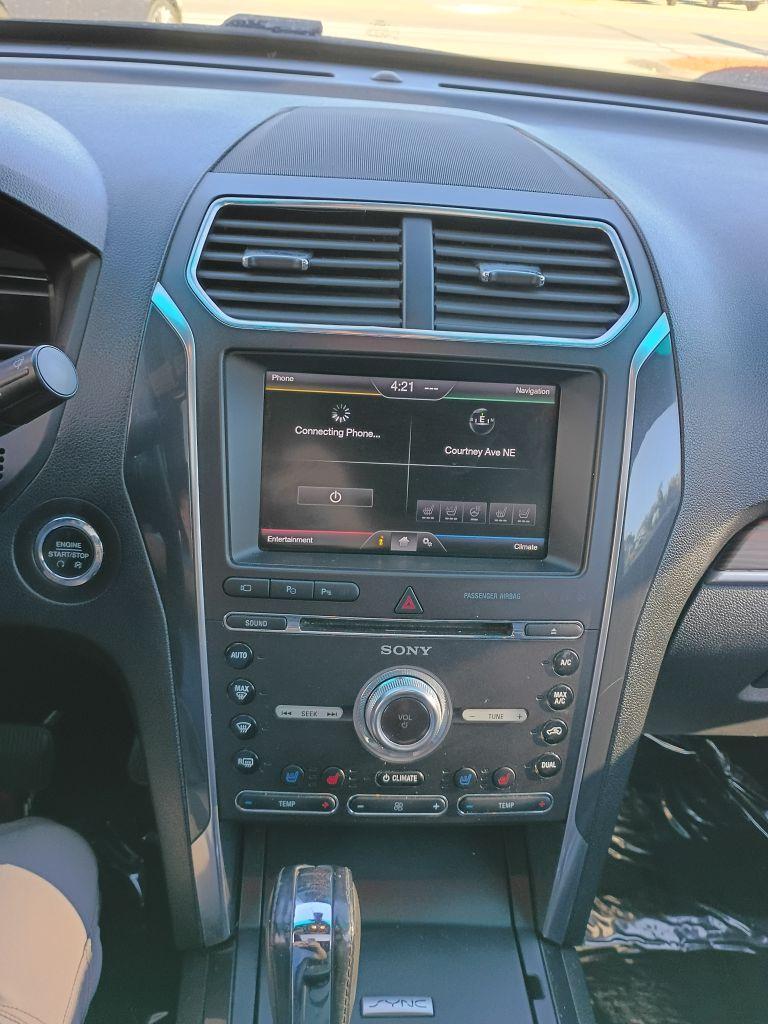 2016 GREY FORD EXPLORER LIMITED (1FM5K8F8XGG) with an 3.5L engine, Automatic transmission, located at 2514 Williamson Rd NE, Roanoke, VA, 24012, (540) 265-7770, 37.294636, -79.936249 - NO CREDIT CHECK FINANCING WITH ONLY $3700 DOWN PAYMENT!!!! Check out our website www.needausedvehicle.com for our No Credit Check/ In House Financing options!! No Credit Check Available!!! In House Financing Available!!! All Clean Title Vehicles (no Salvaged or flooded vehicles ever on our lot)! - Photo#6