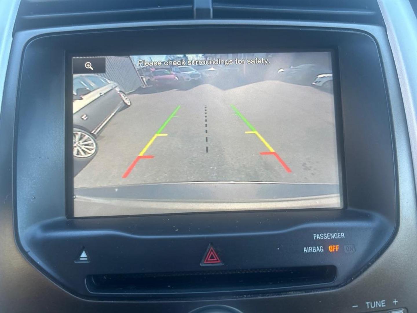 2013 GRAY FORD EDGE SEL (2FMDK4JC5DB) with an 3.5L engine, Automatic transmission, located at 2514 Williamson Rd NE, Roanoke, VA, 24012, (540) 265-7770, 37.294636, -79.936249 - Photo#12