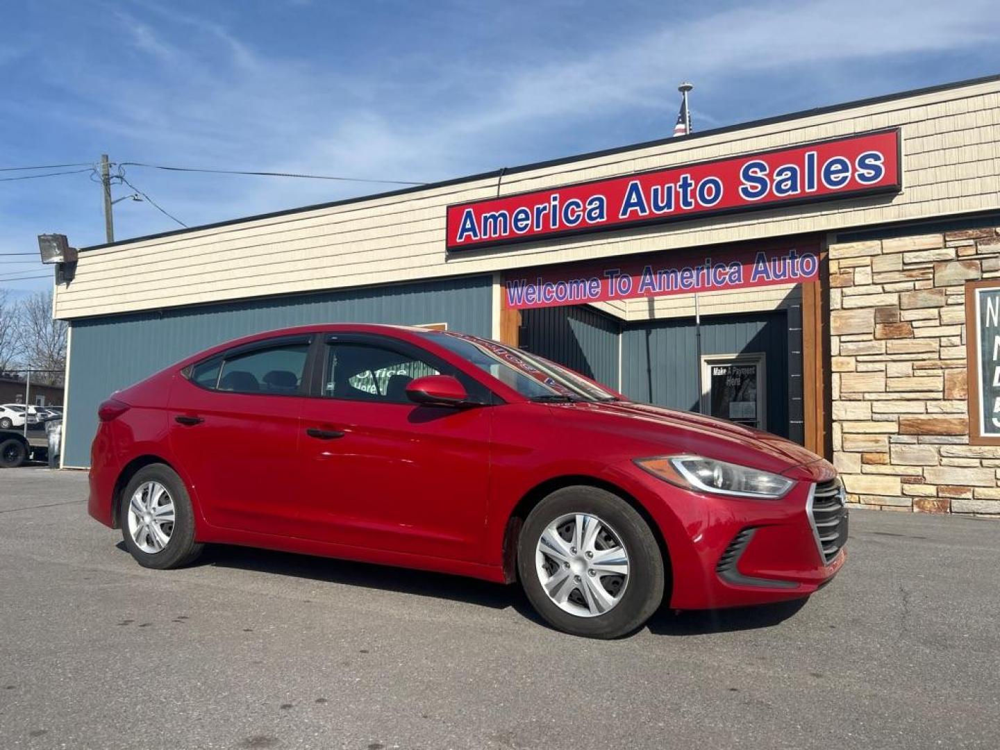 2017 RED HYUNDAI ELANTRA SE (5NPD74LF8HH) with an 2.0L engine, Automatic transmission, located at 2514 Williamson Rd NE, Roanoke, VA, 24012, (540) 265-7770, 37.294636, -79.936249 - Photo#0