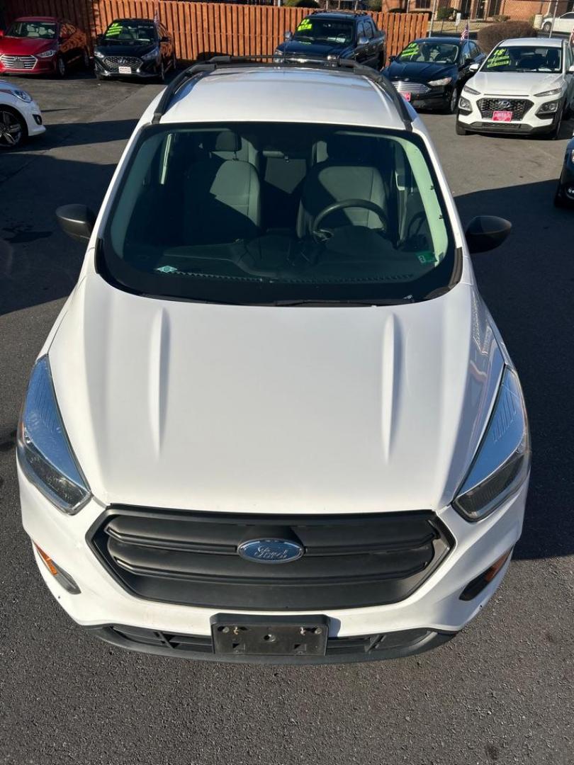 2017 WHITE FORD ESCAPE S (1FMCU0F71HU) with an 2.5L engine, Automatic transmission, located at 2514 Williamson Rd NE, Roanoke, VA, 24012, (540) 265-7770, 37.294636, -79.936249 - Photo#10