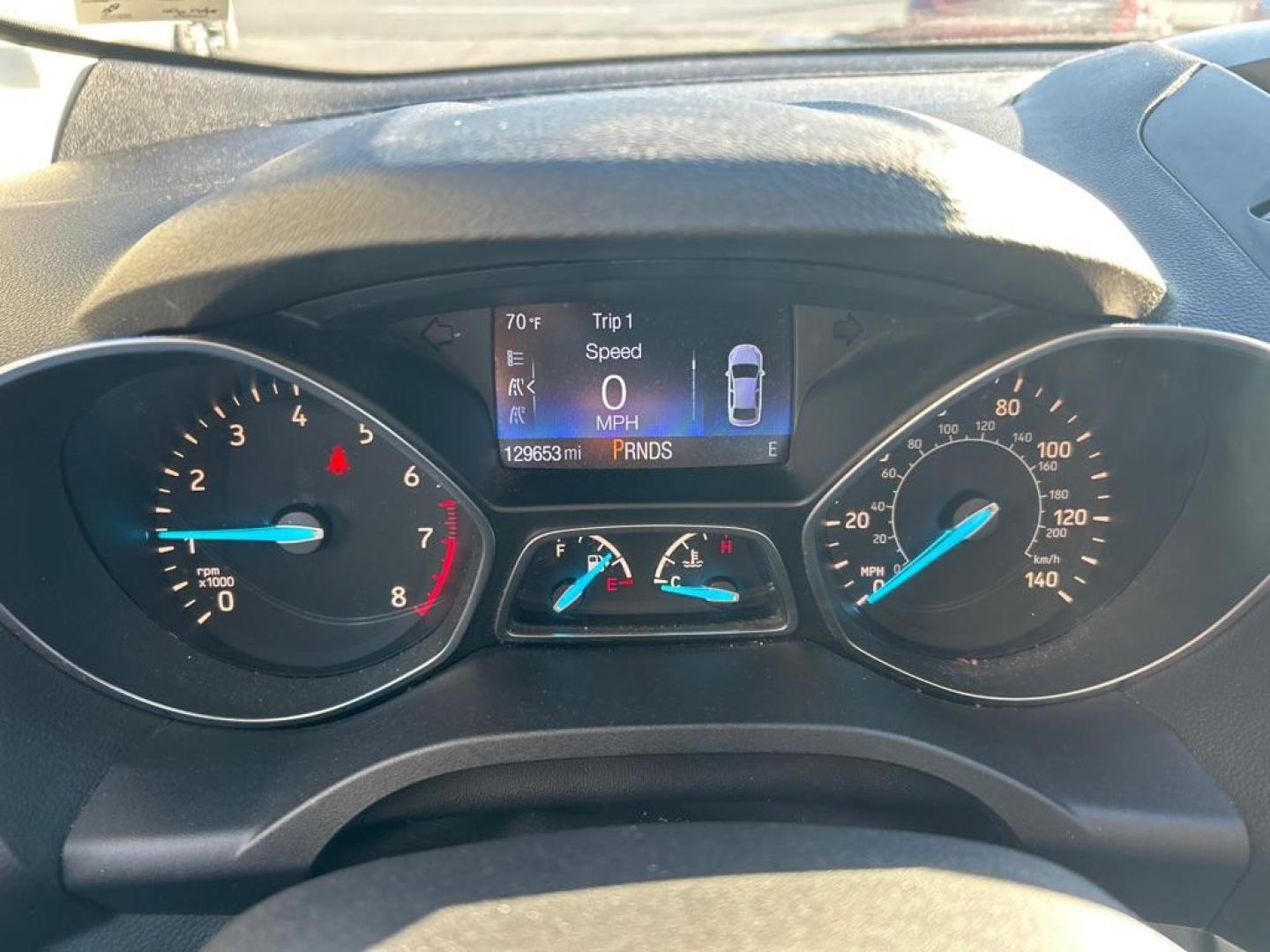 2017 WHITE FORD ESCAPE S (1FMCU0F71HU) with an 2.5L engine, Automatic transmission, located at 2514 Williamson Rd NE, Roanoke, VA, 24012, (540) 265-7770, 37.294636, -79.936249 - Photo#5