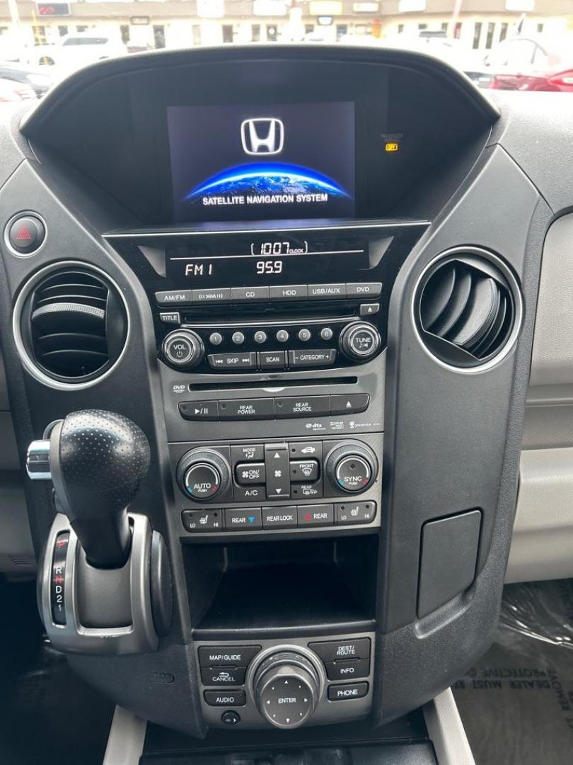 2014 WHITE HONDA PILOT TOURING (5FNYF4H93EB) with an 3.5L engine, Automatic transmission, located at 2514 Williamson Rd NE, Roanoke, VA, 24012, (540) 265-7770, 37.294636, -79.936249 - NO CREDIT CHECK FINANCING WITH ONLY $1800 DOWN PAYMENT!!!! Check out our website www.needausedvehicle.com for our No Credit Check/ In House Financing options!! No Credit Check Available!!! In House Financing Available!!! All Clean Title Vehicles (no Salvaged or flooded vehicles ever on our lot)! - Photo#10