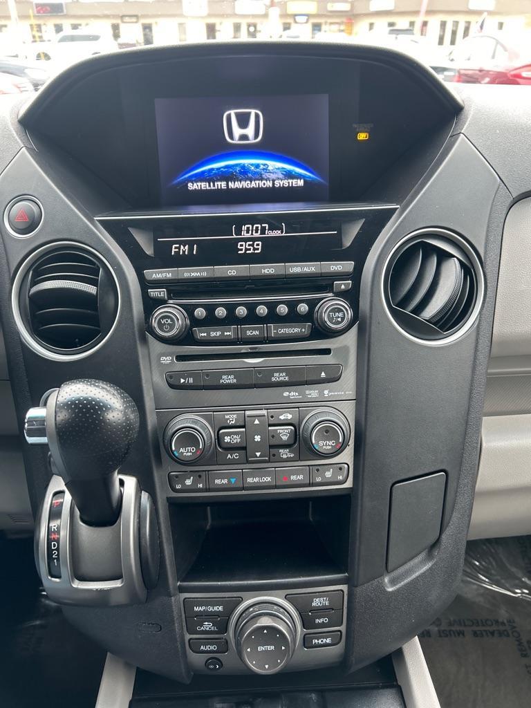 2014 WHITE HONDA PILOT TOURING (5FNYF4H93EB) with an 3.5L engine, Automatic transmission, located at 2514 Williamson Rd NE, Roanoke, VA, 24012, (540) 265-7770, 37.294636, -79.936249 - NO CREDIT CHECK FINANCING WITH ONLY $1800 DOWN PAYMENT!!!! Check out our website www.needausedvehicle.com for our No Credit Check/ In House Financing options!! No Credit Check Available!!! In House Financing Available!!! All Clean Title Vehicles (no Salvaged or flooded vehicles ever on our lot)! - Photo#10