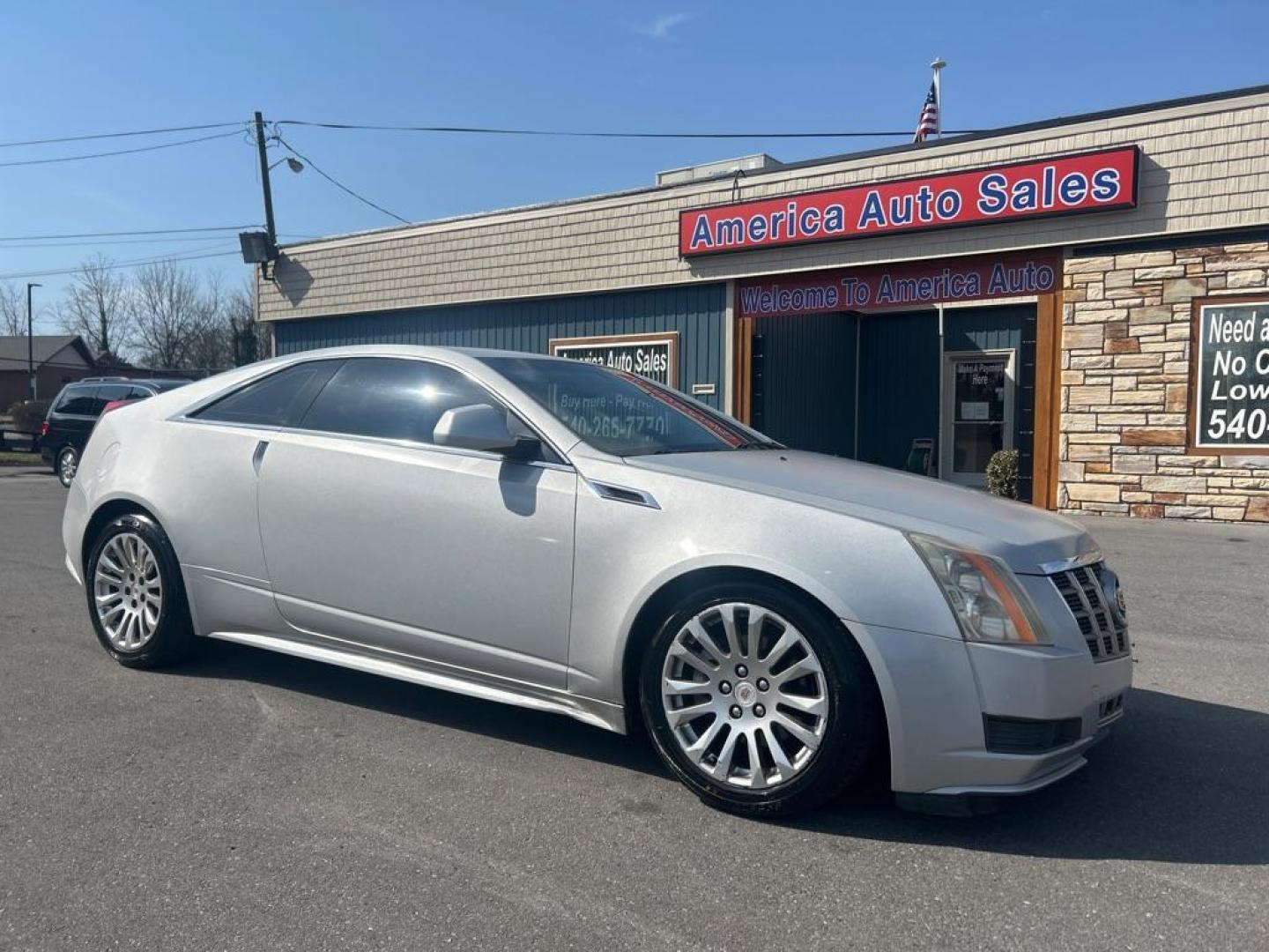 2012 SILVER CADILLAC CTS (1G6DA1E37C0) with an 3.6L engine, Automatic transmission, located at 2514 Williamson Rd NE, Roanoke, VA, 24012, (540) 265-7770, 37.294636, -79.936249 - NO CREDIT CHECK FINANCING WITH ONLY $2700 DOWN PAYMENT!!!! Check out our website www.needausedvehicle.com for our No Credit Check/ In House Financing options!! No Credit Check Available!!! In House Financing Available!!! All Clean Title Vehicles (no Salvaged or flooded vehicles ever on our lot)! - Photo#0
